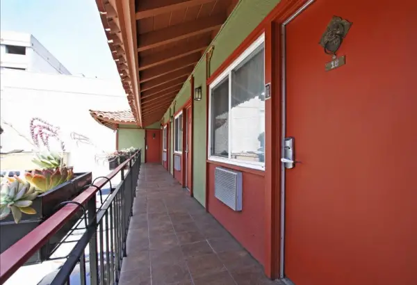 Royal Pagoda Motel Dodger Stadium 5